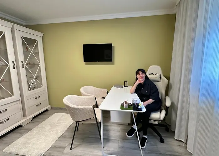 Hotel Modern Living Studio Küche Netflix inklusive Top Lage Nürnberg